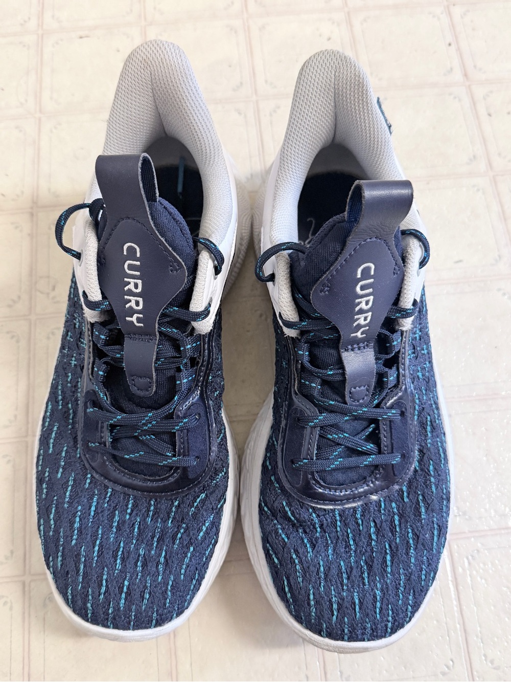 Under Armour Curry Navy Blue Low-Top Basketball Shoes Flow 9 Size: 8